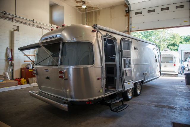 First walk around of our new Airstream 27FB International Signature at Colonial Airstream