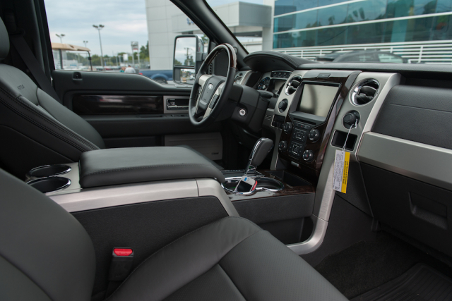 2013 Ford F-150 Platinum EcoBoost interior