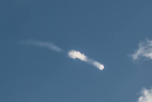 SpaceX CRS-7 "experiences an anomaly on ascent.”