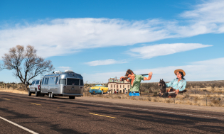 Pop art commemorating the western movie Giant