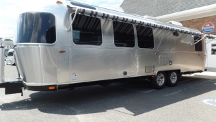 2017 Airstream Classic 30J 