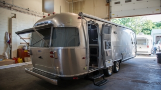 First walk around of our new Airstream 27FB International Signature at Colonial Airstream