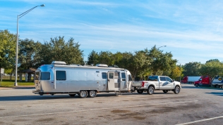 2019 Ford F-350 Platinum and Airstream Classic 30 in sunny Florida