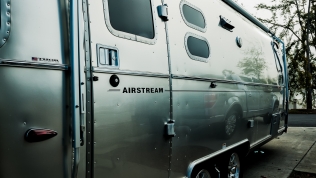 Louie makes an impression on Thelma