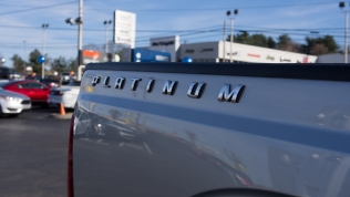 2016 Ford F-350 Platinum badging