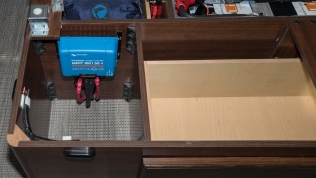 Victron SmartSolar MPPT 100/50 (50A) charge controller